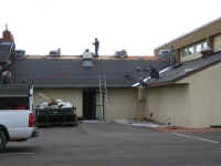 roof4.jpg (40328 bytes)