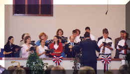 06Choir.jpg (56740 bytes)